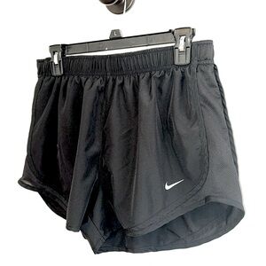 Large Black Nike Tempo Running Short